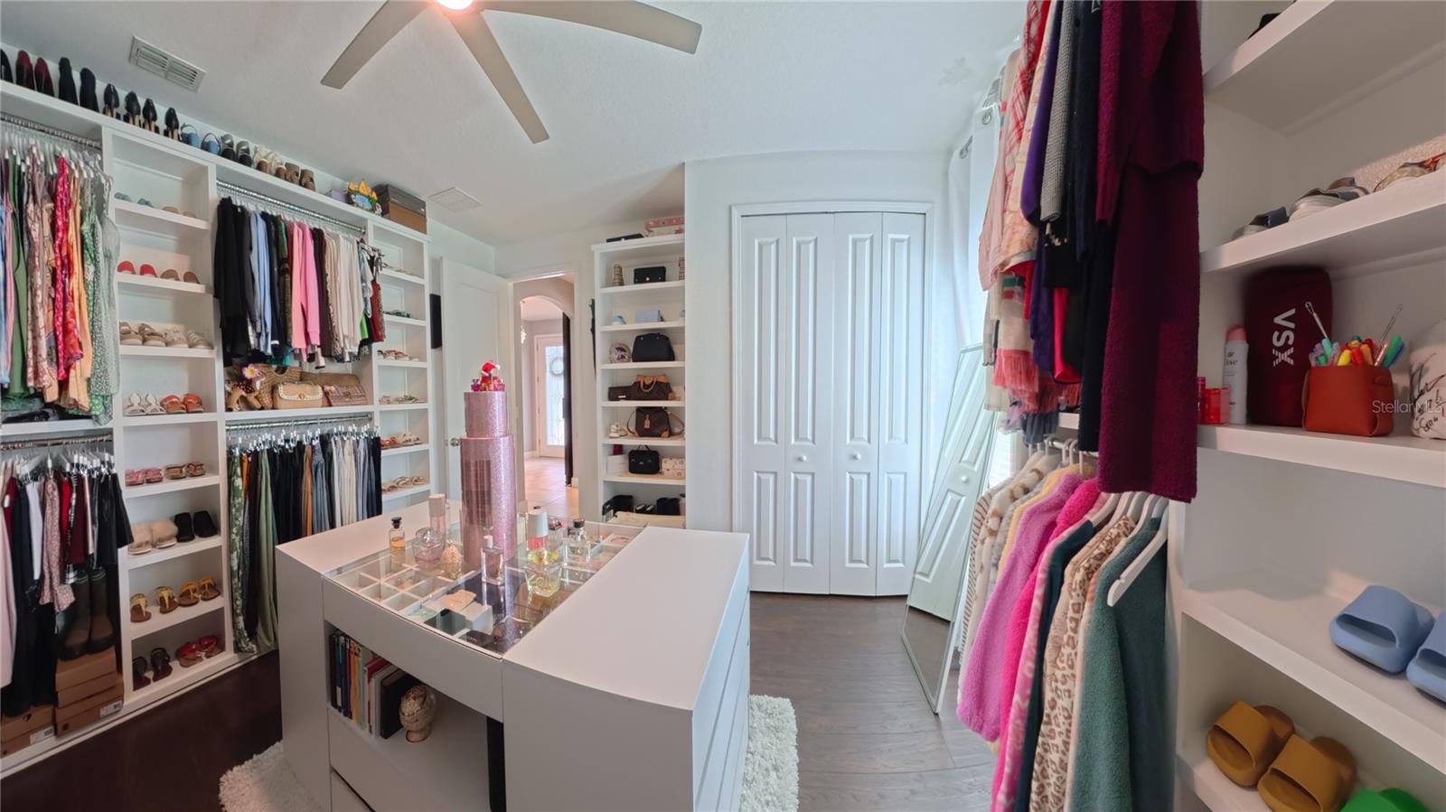 Image 8 of 60 For 703 Calabria Way