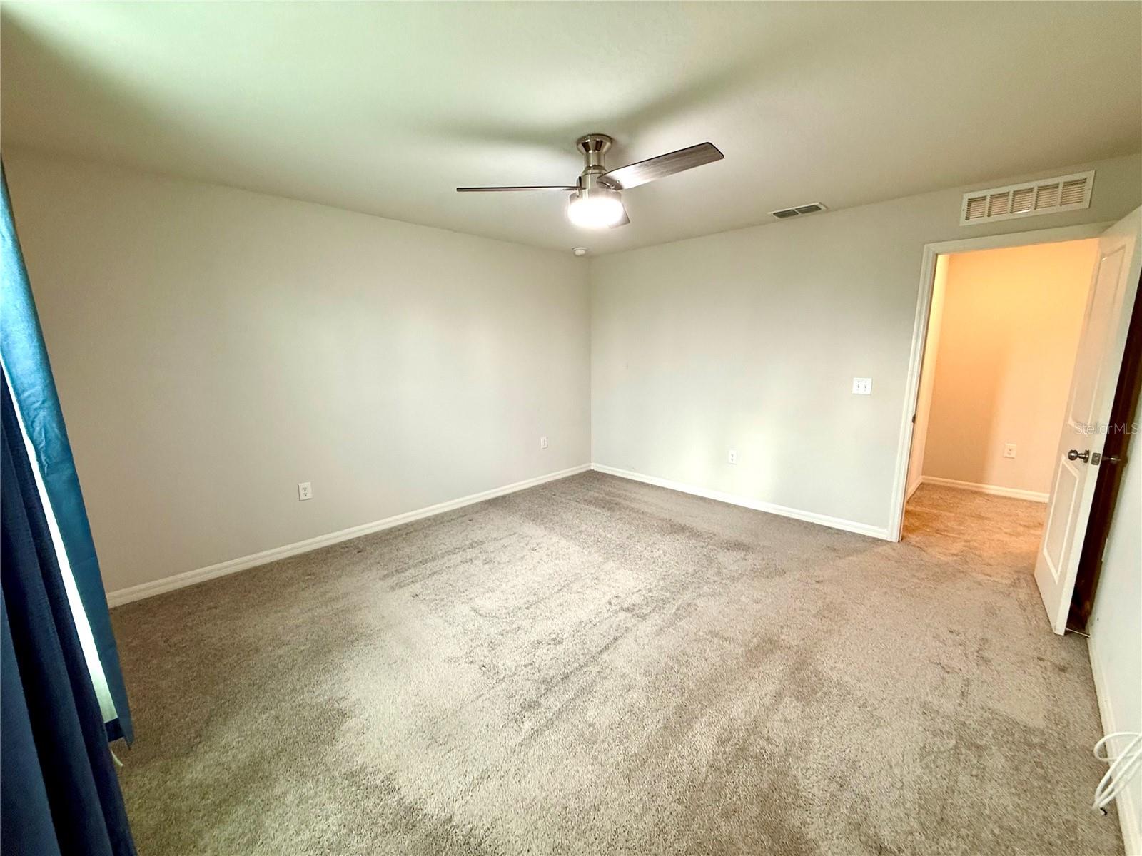 Image 13 of 30 For 27016 Anthony Avenue