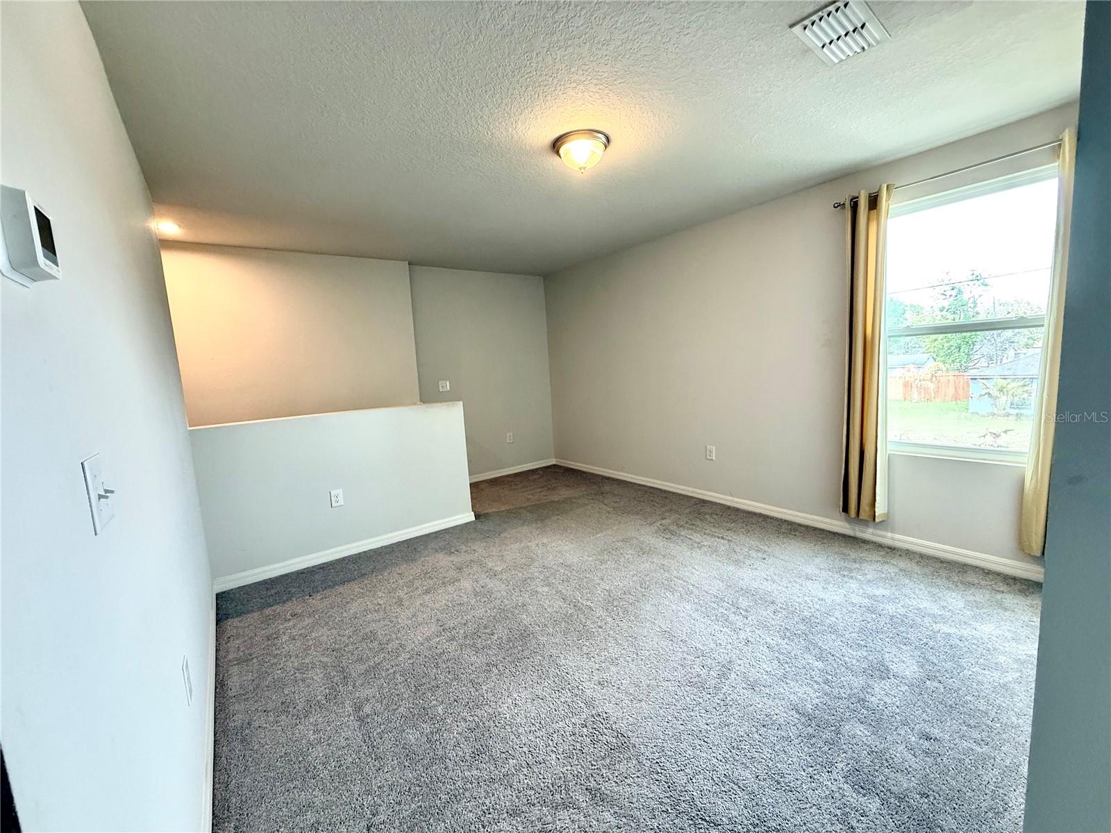 Image 9 of 30 For 27016 Anthony Avenue