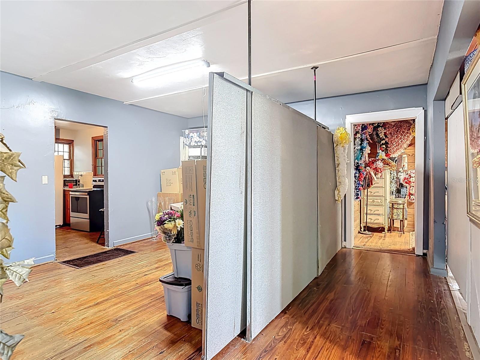 Image 14 of 58 For 6942 Old Highway 441 S