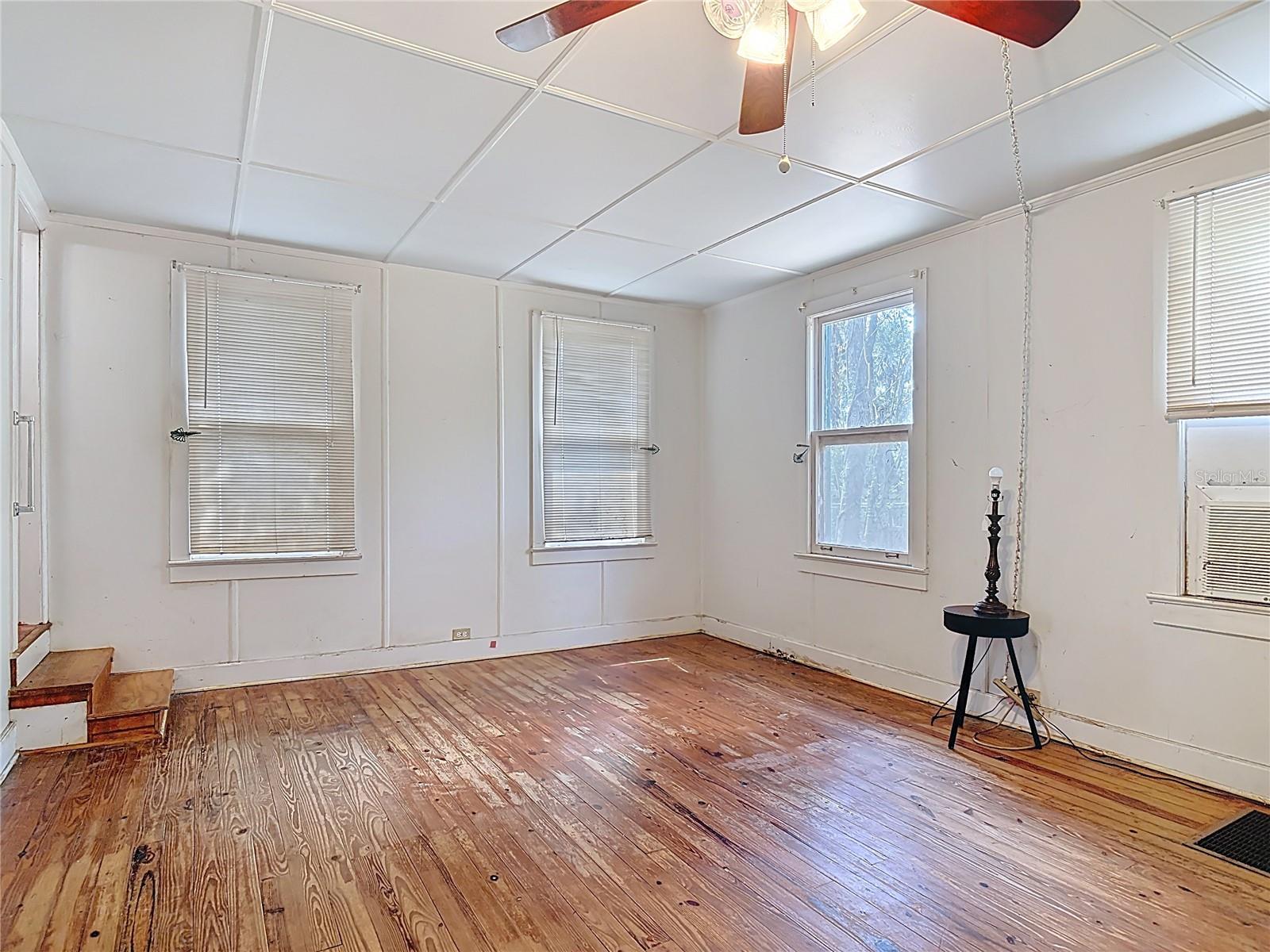 Image 21 of 58 For 6942 Old Highway 441 S