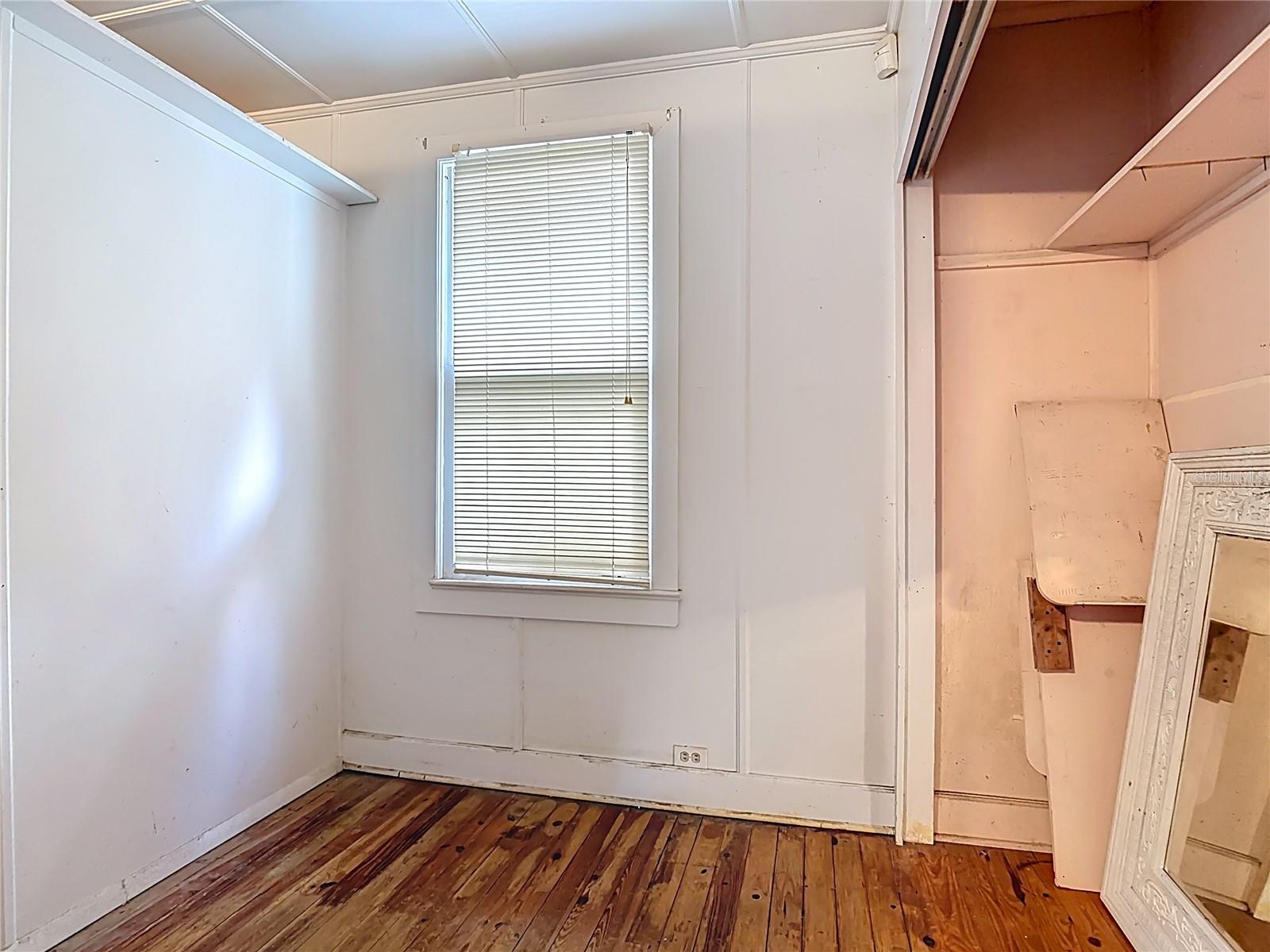 Image 25 of 58 For 6942 Old Highway 441 S