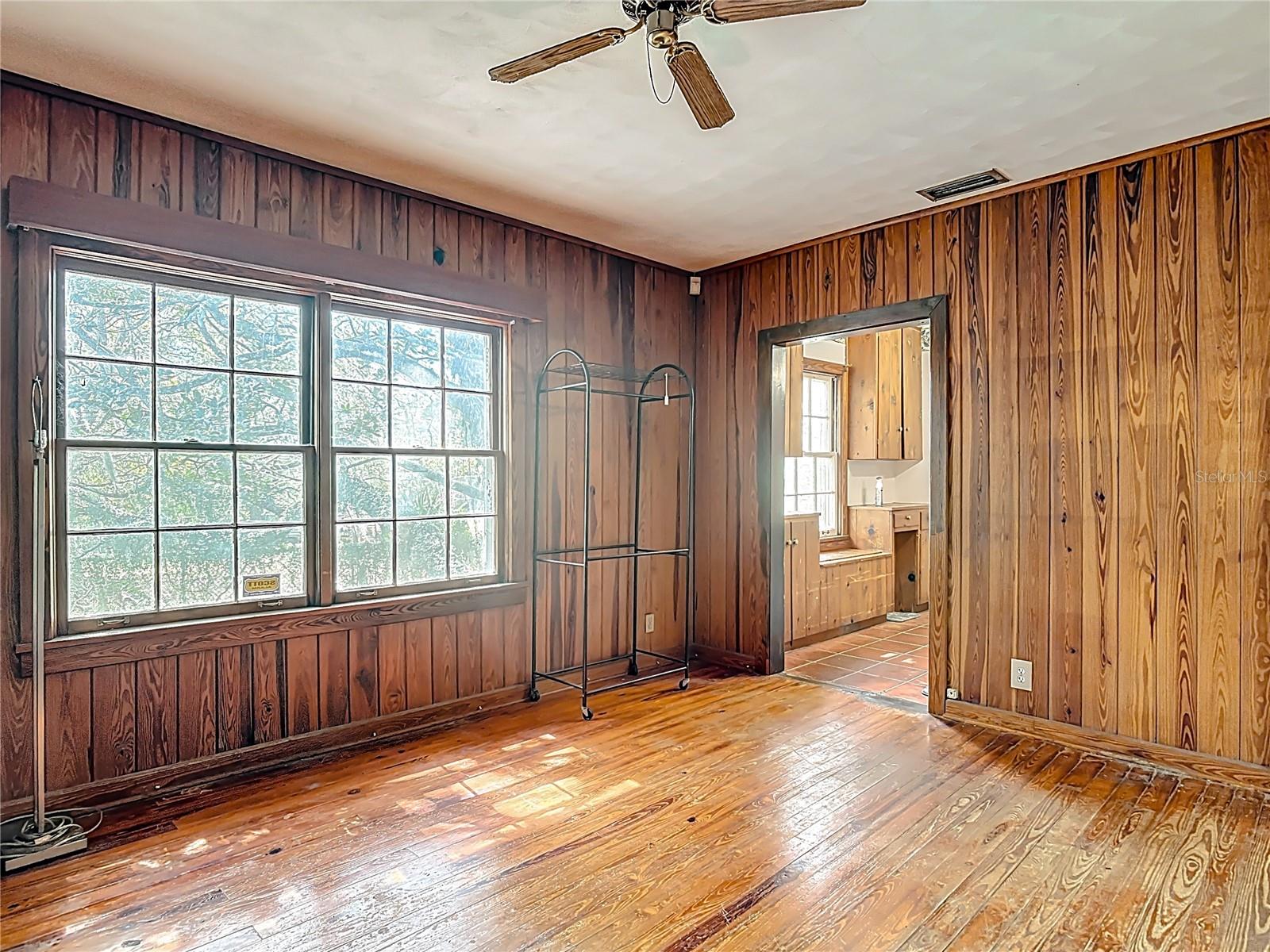 Image 30 of 58 For 6942 Old Highway 441 S