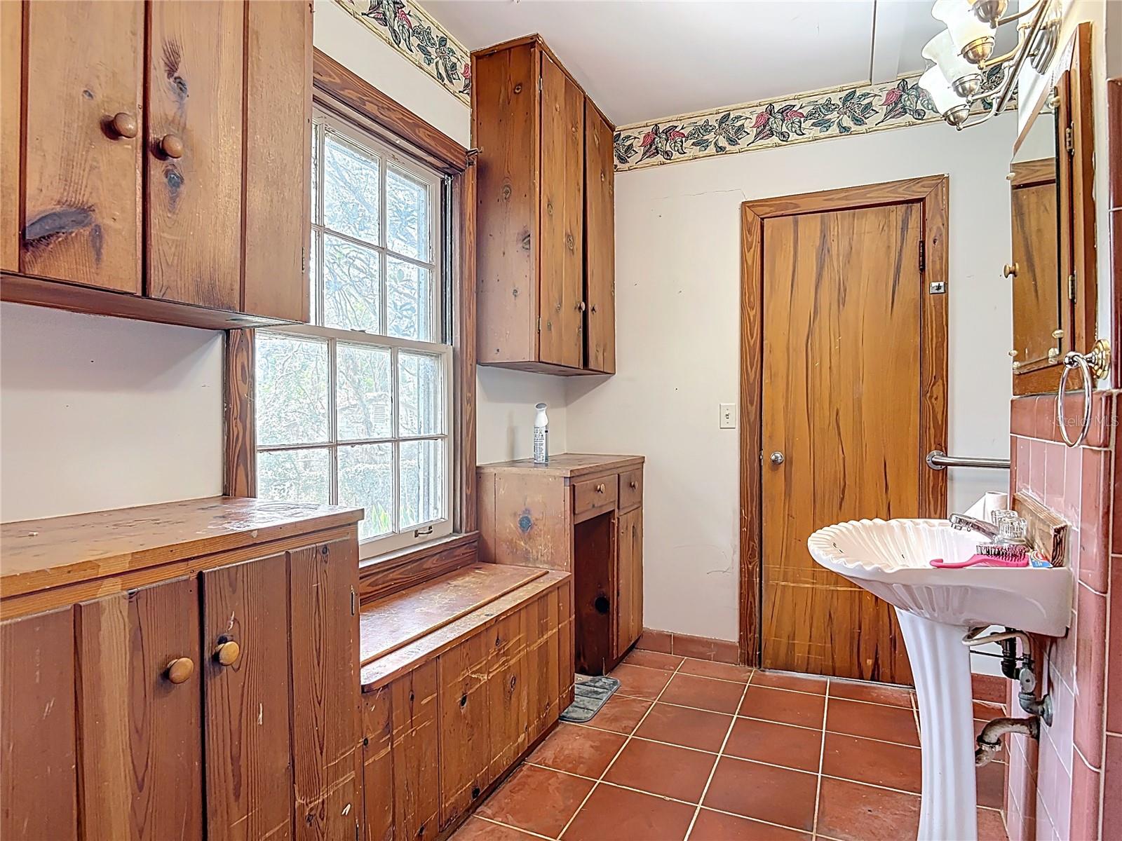 Image 31 of 58 For 6942 Old Highway 441 S