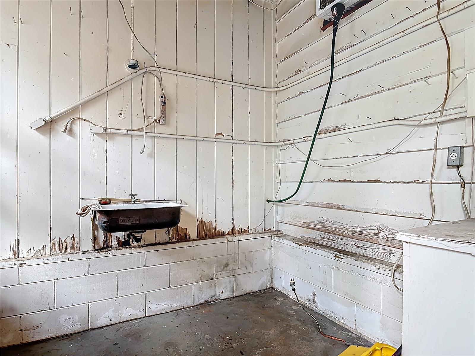 Image 45 of 58 For 6942 Old Highway 441 S