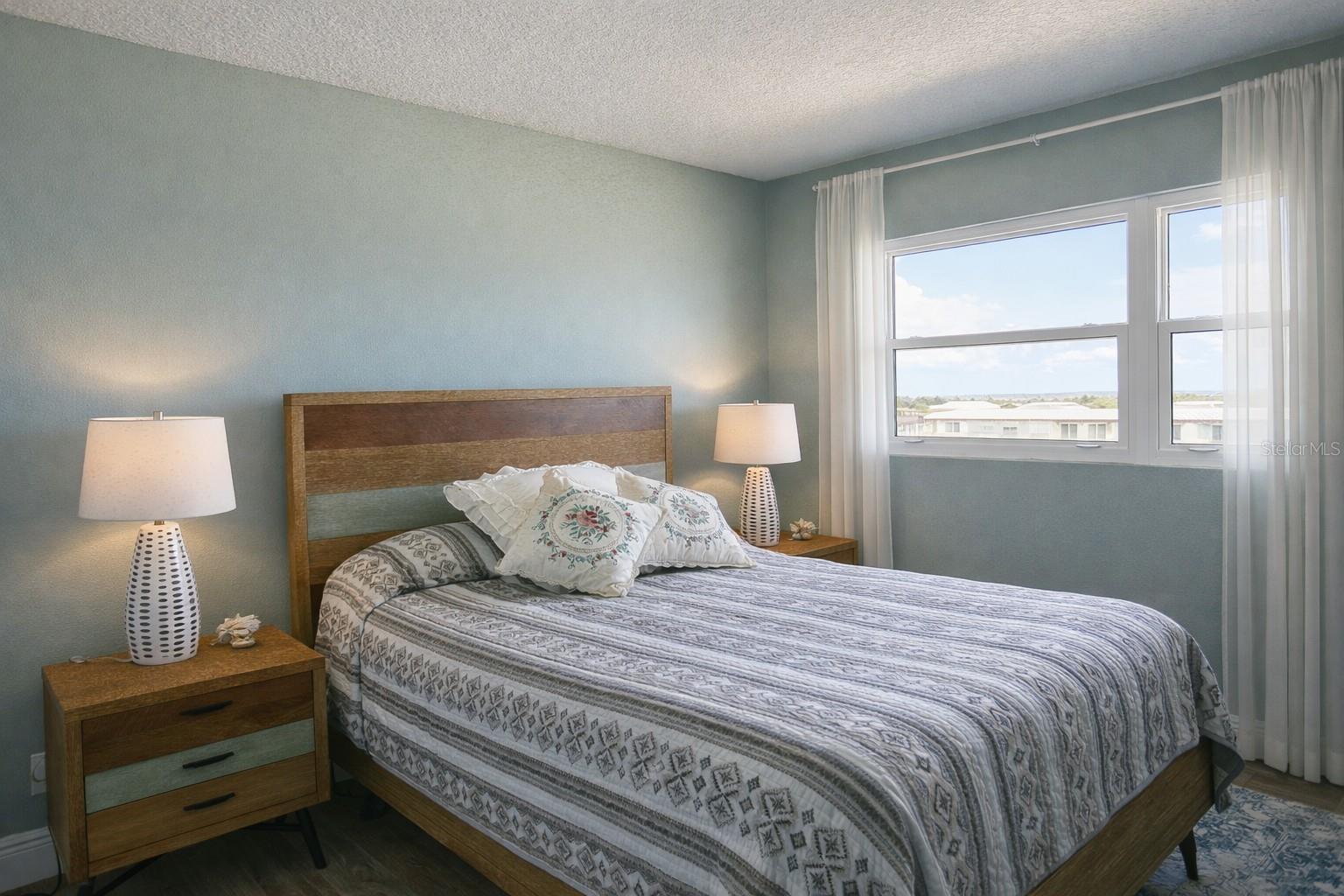 Image 10 of 15 For 877 N Highway A1a 803