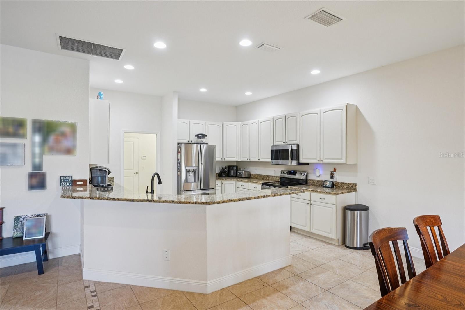 Image 16 of 55 For 10144 Lake Miona Way