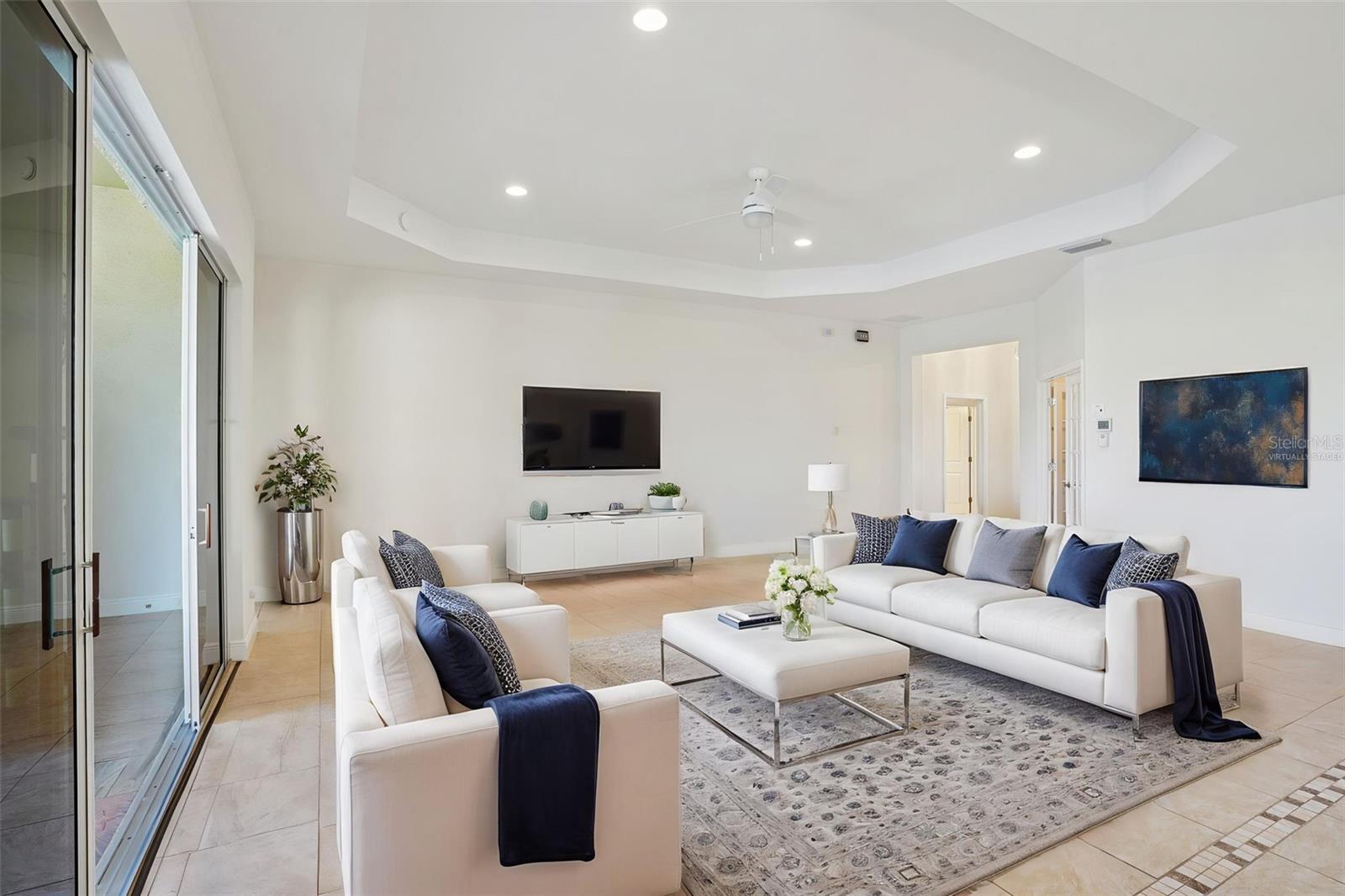 Image 17 of 55 For 10144 Lake Miona Way