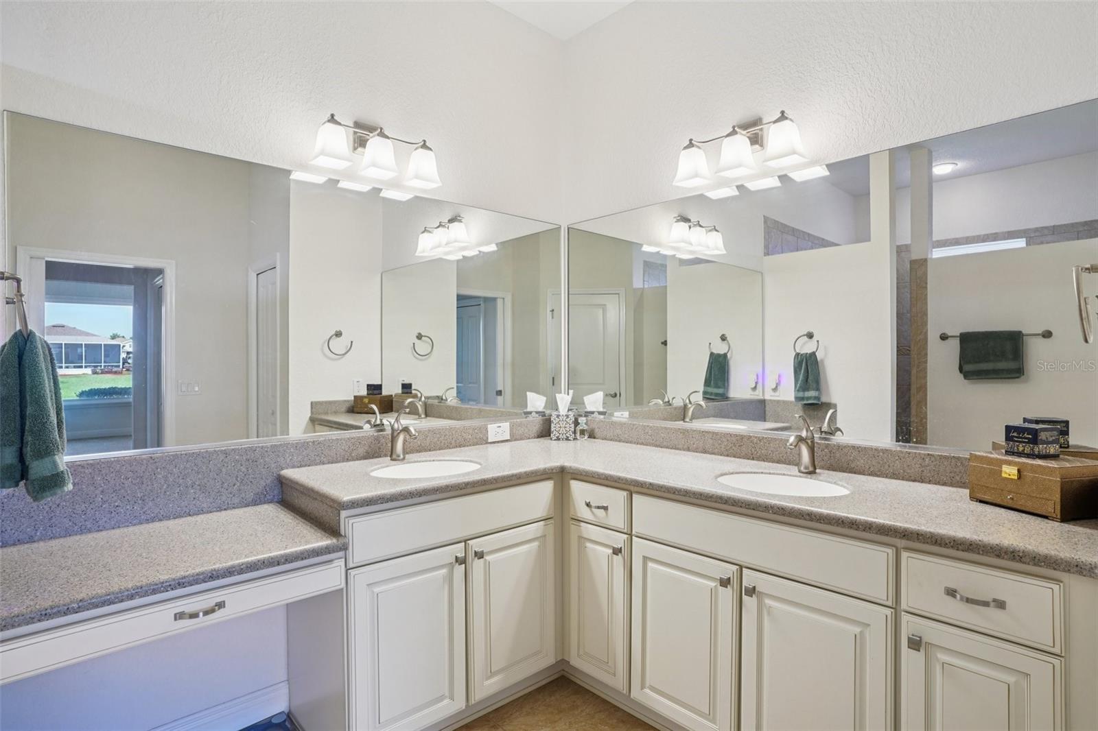 Image 28 of 55 For 10144 Lake Miona Way