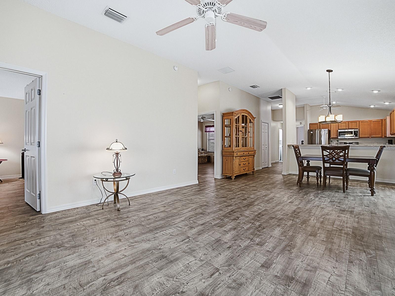 Image 23 of 42 For 8108 169th Tweedside Loop