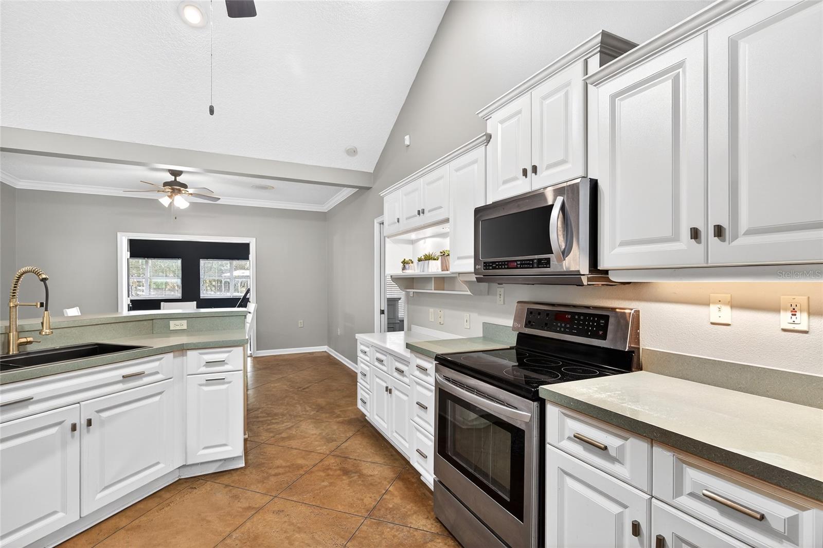 Image 11 of 90 For 22301 Coronado Somerset Drive