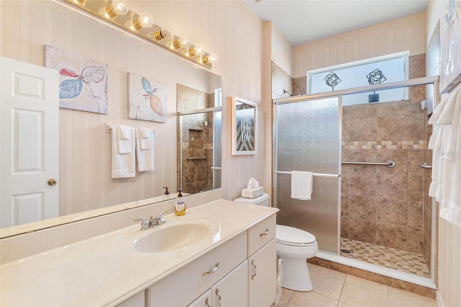 Image 26 of 64 For 5245 China Sea Drive