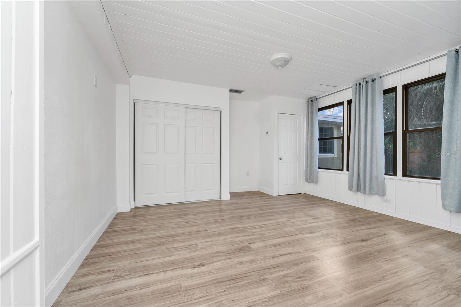 Image 20 of 40 For 1244 Lake Avenue