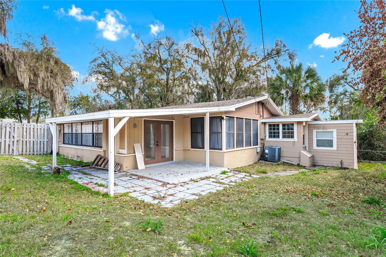 Image 7 of 40 For 1244 Lake Avenue