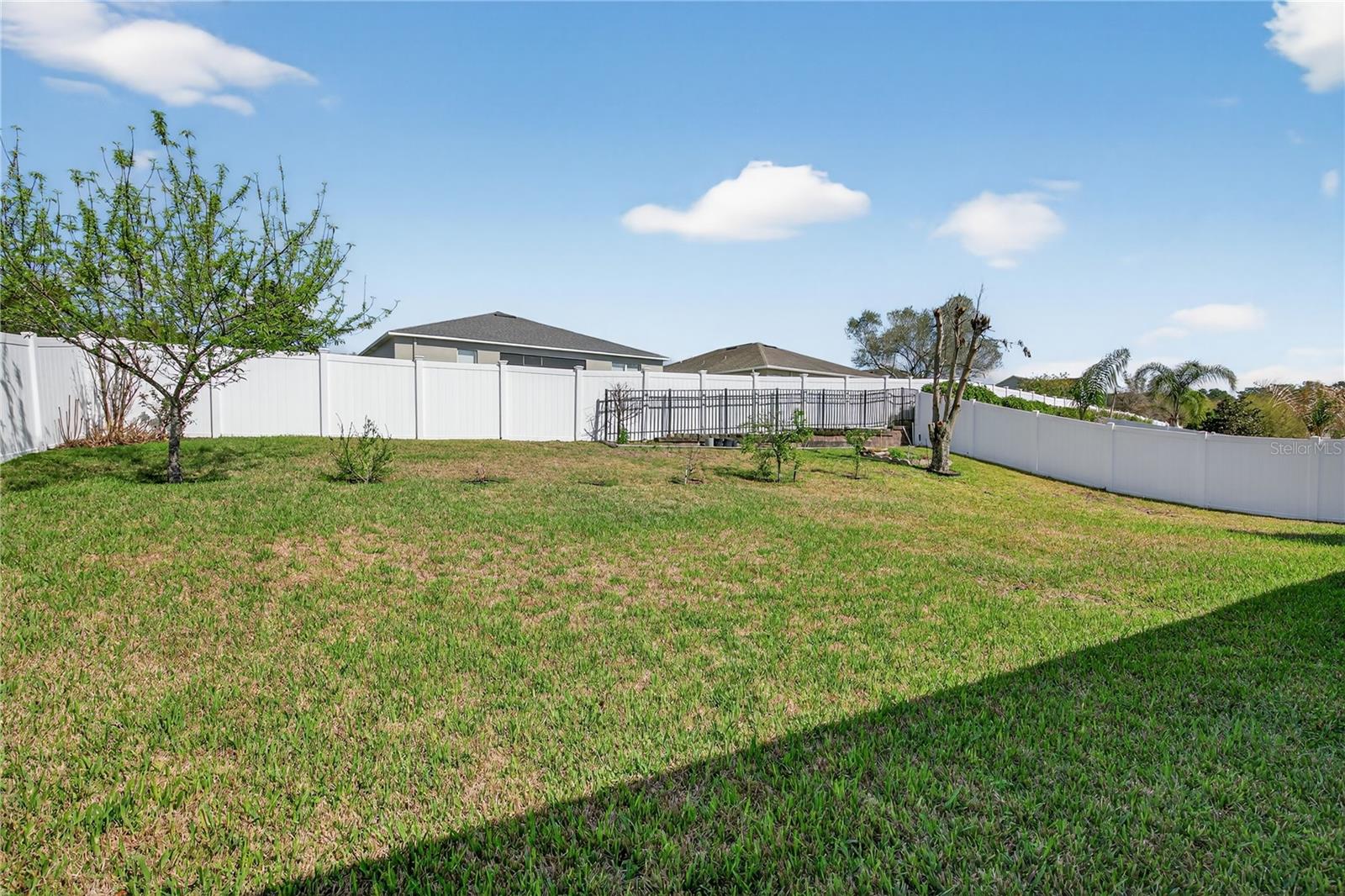 Image 19 of 29 For 5269 Royce Drive