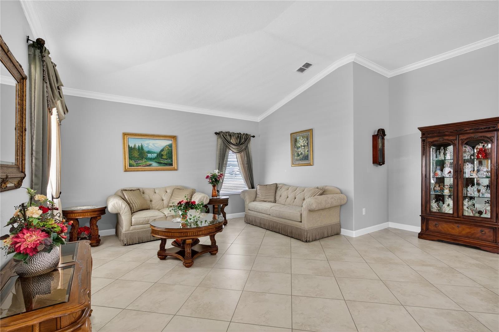 Image 4 of 29 For 5269 Royce Drive