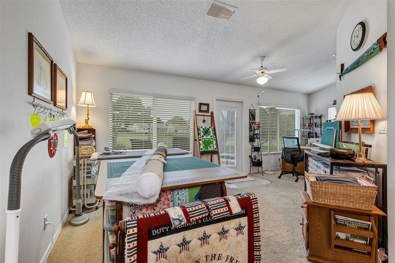 Image 19 of 41 For 26035 Oakmount Drive