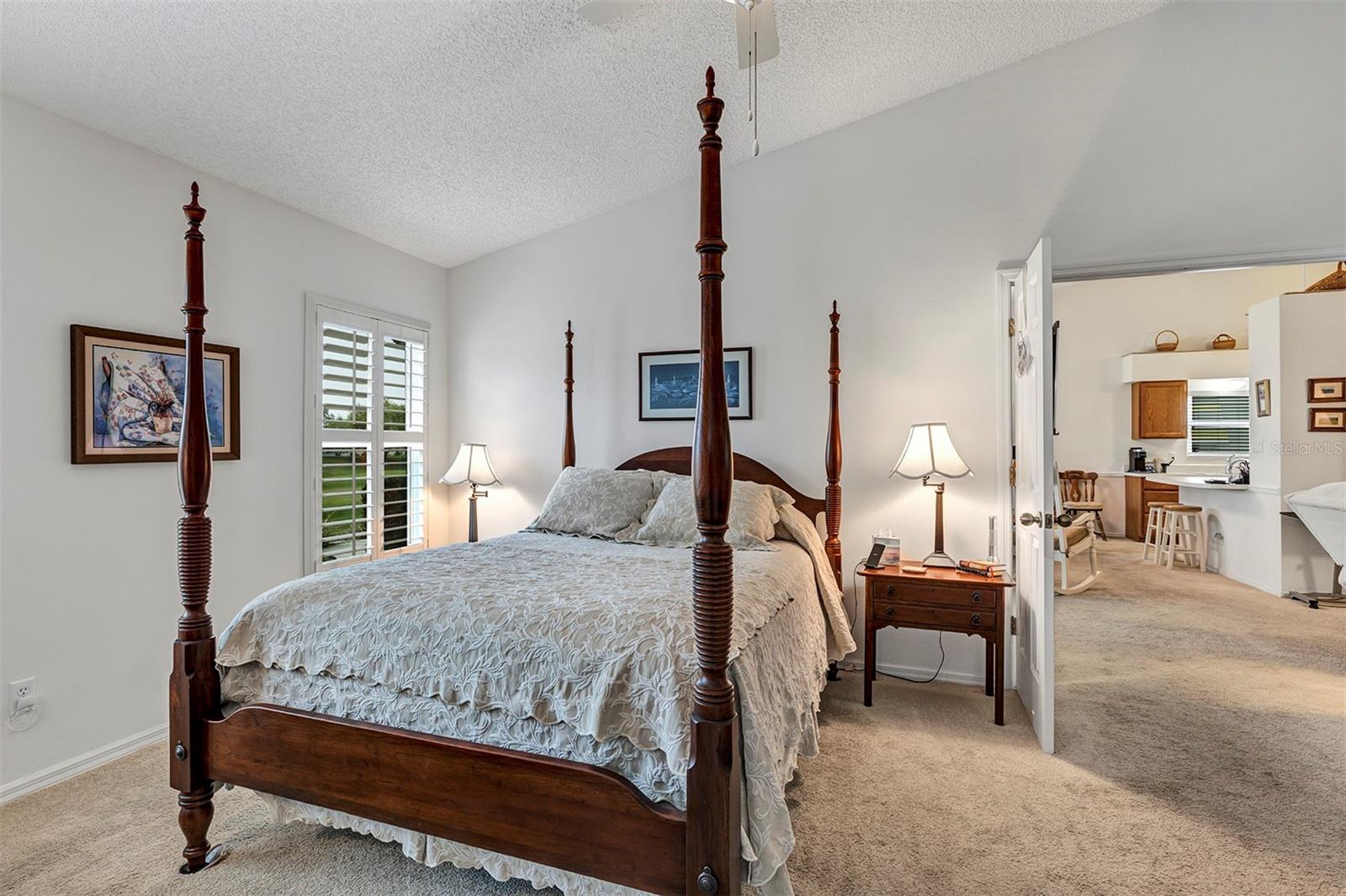 Image 25 of 41 For 26035 Oakmount Drive