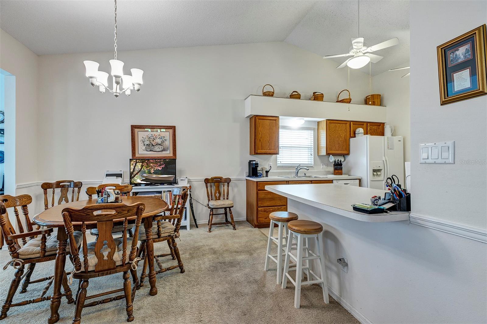 Image 30 of 41 For 26035 Oakmount Drive