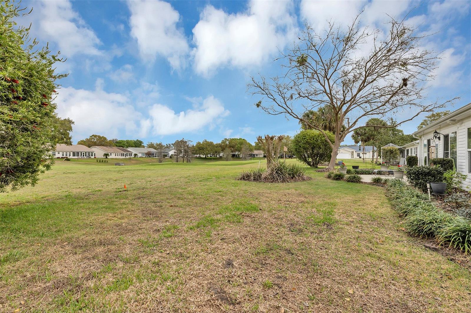 Image 36 of 41 For 26035 Oakmount Drive