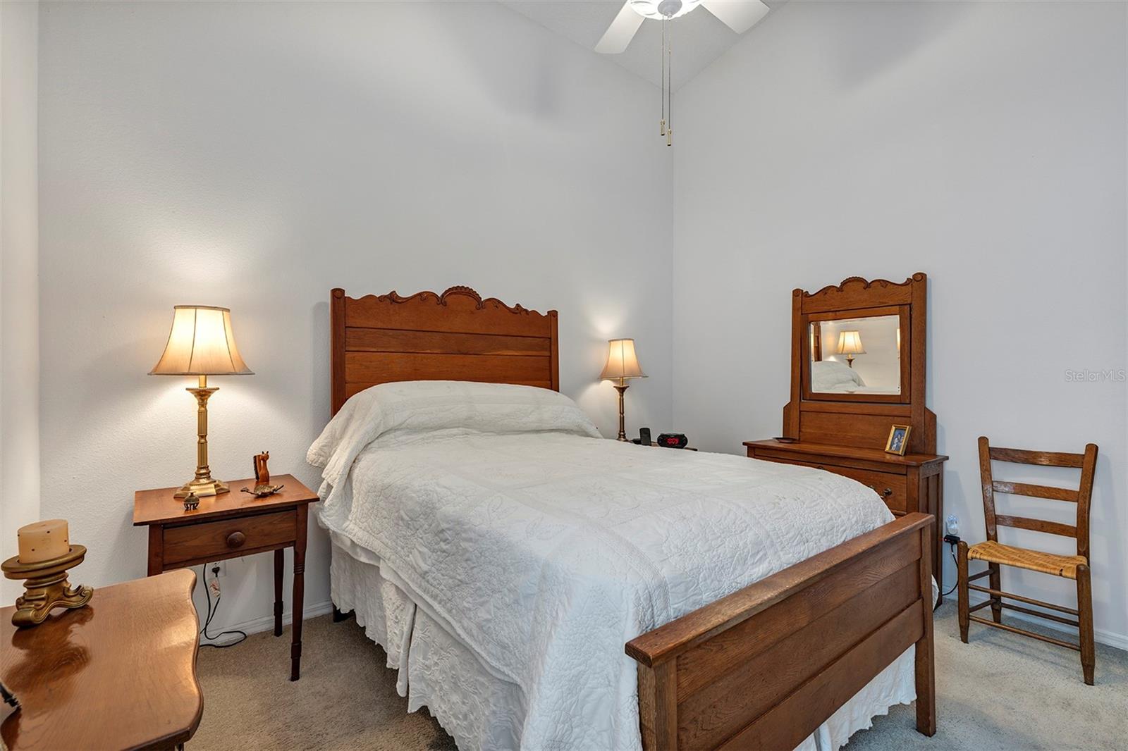 Image 8 of 41 For 26035 Oakmount Drive