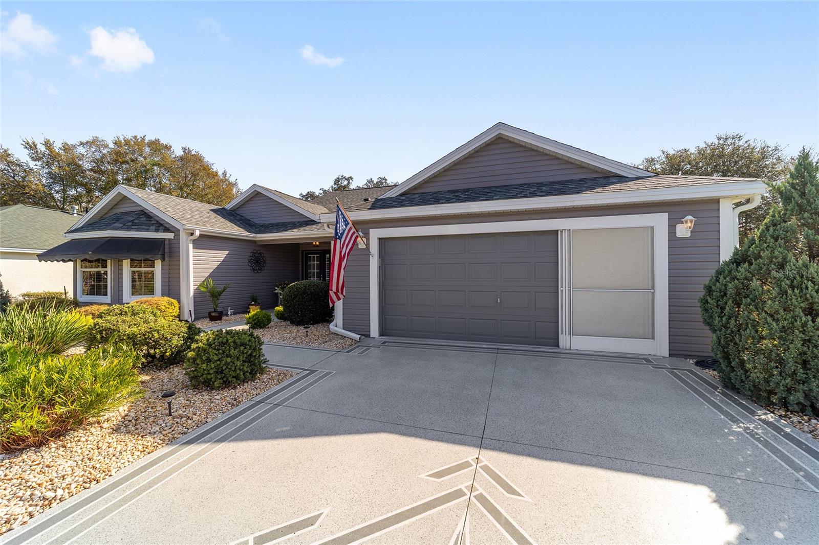 Image 11 of 82 For 2967 Saint Thomas Lane