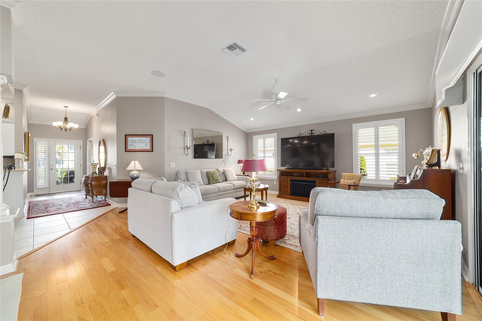 Image 20 of 82 For 2967 Saint Thomas Lane