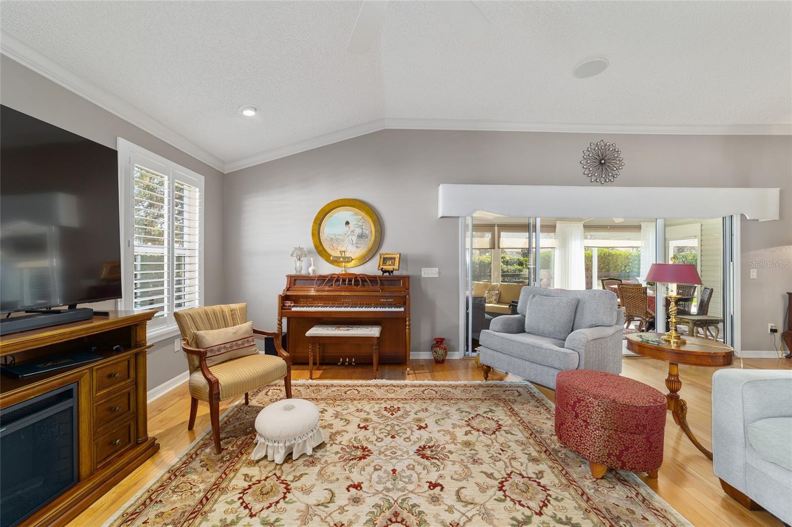 Image 22 of 82 For 2967 Saint Thomas Lane