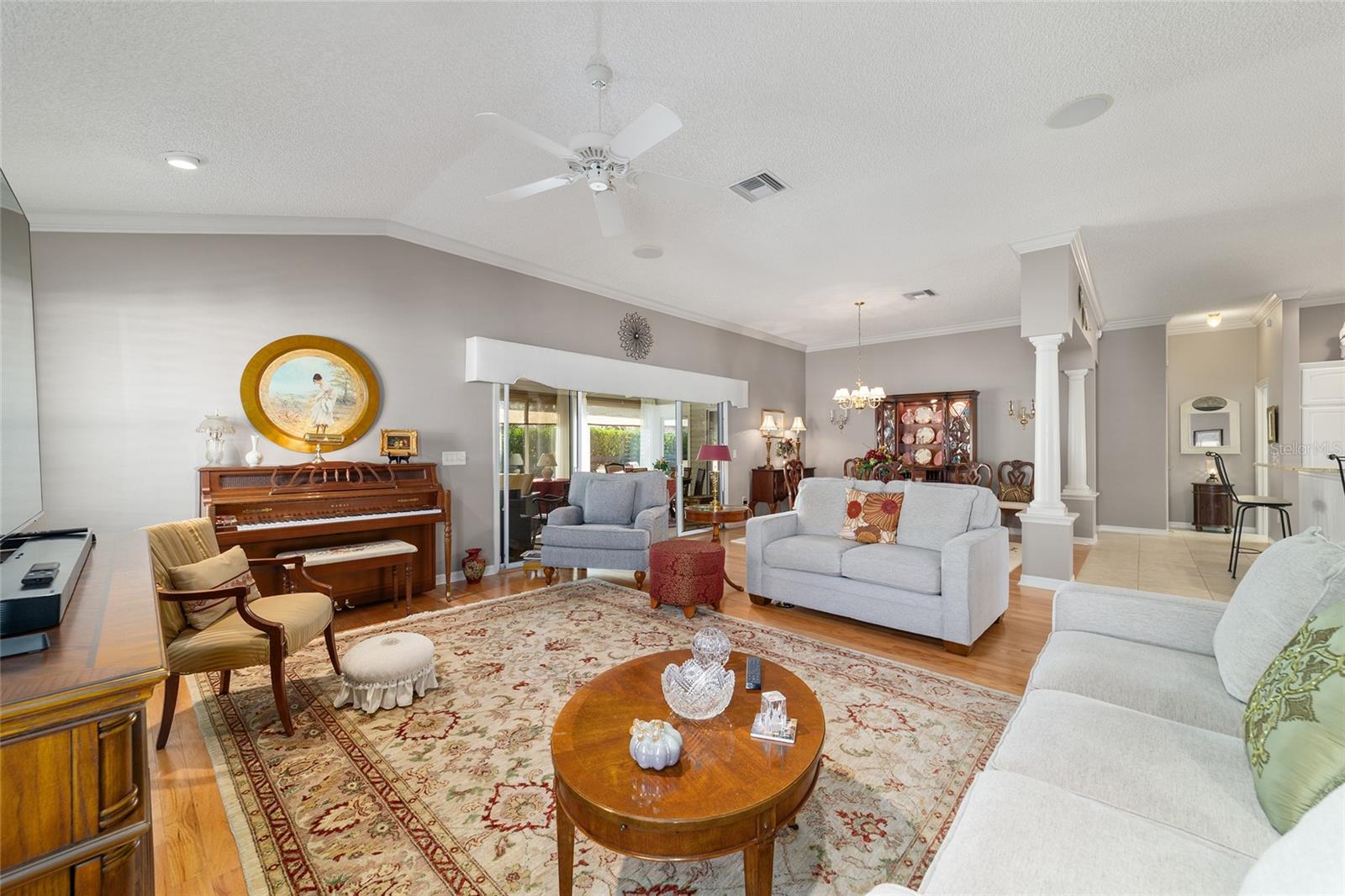 Image 23 of 82 For 2967 Saint Thomas Lane