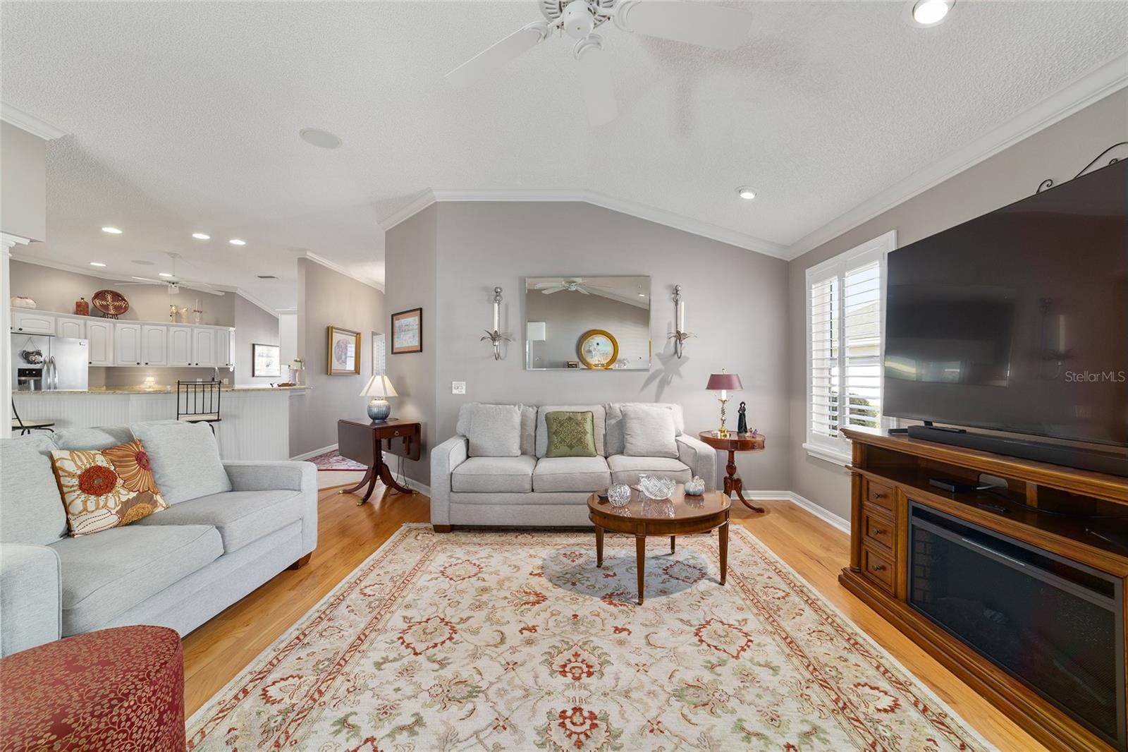 Image 24 of 82 For 2967 Saint Thomas Lane