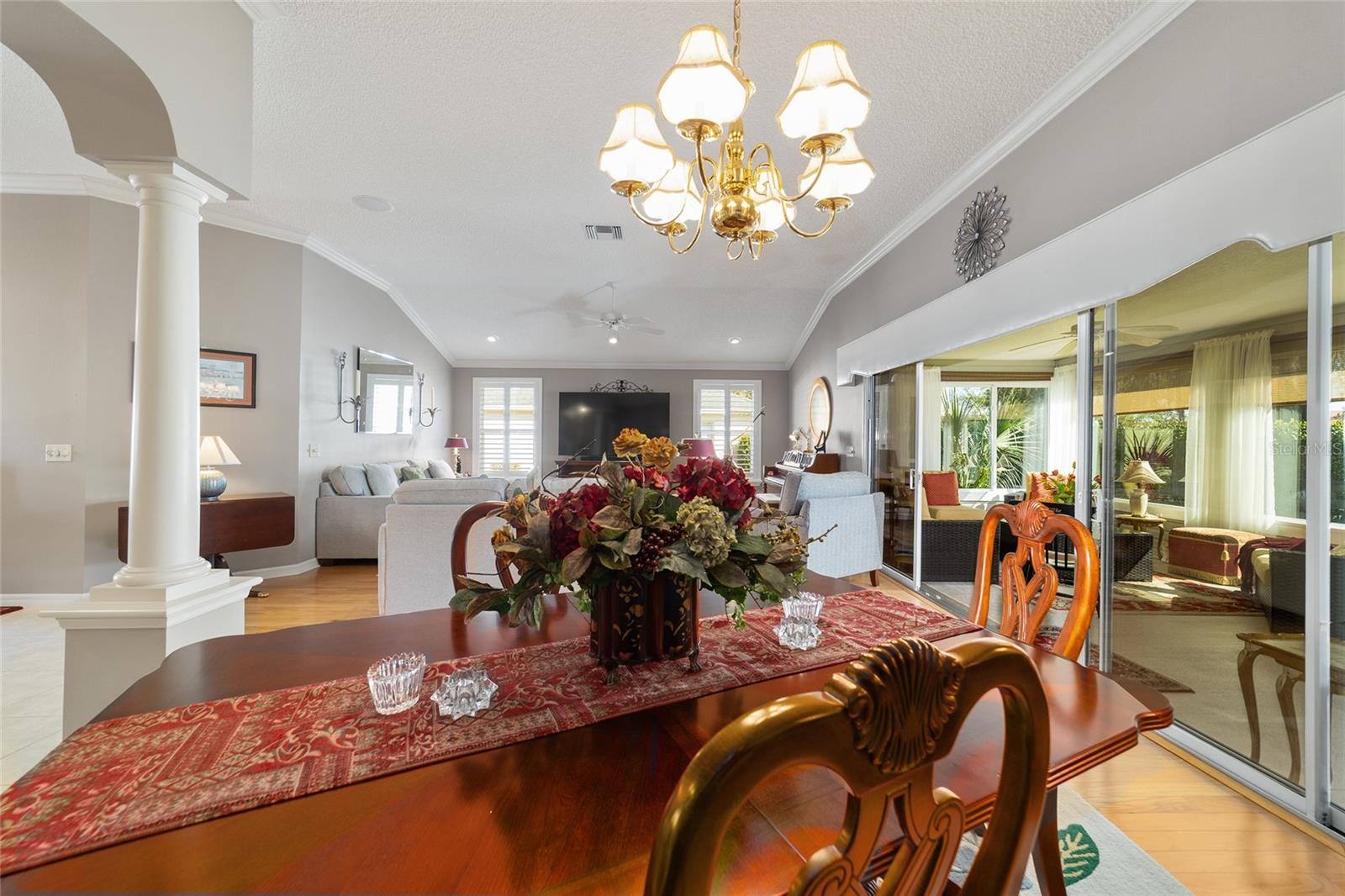 Image 28 of 82 For 2967 Saint Thomas Lane