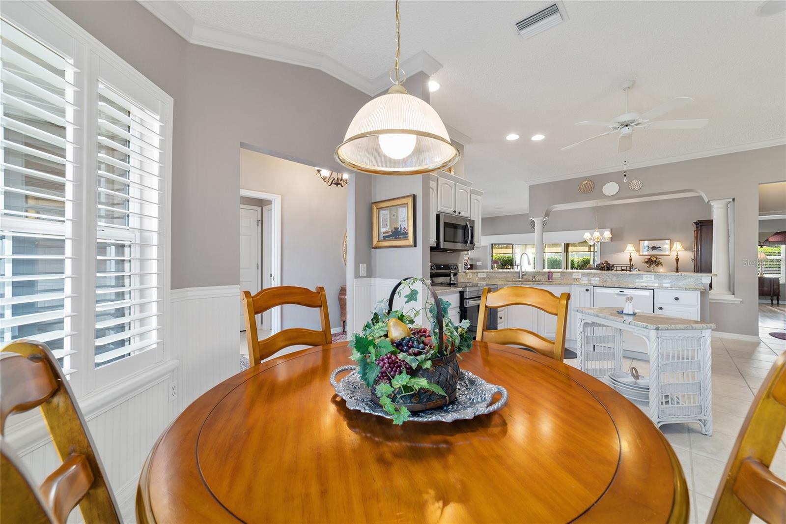 Image 36 of 82 For 2967 Saint Thomas Lane