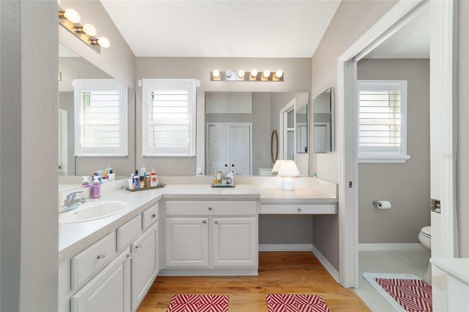 Image 44 of 82 For 2967 Saint Thomas Lane