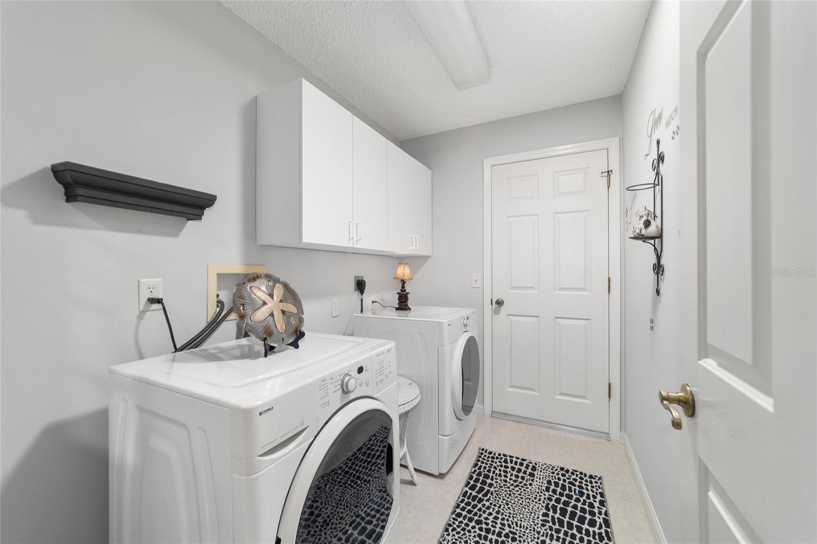 Image 56 of 82 For 2967 Saint Thomas Lane