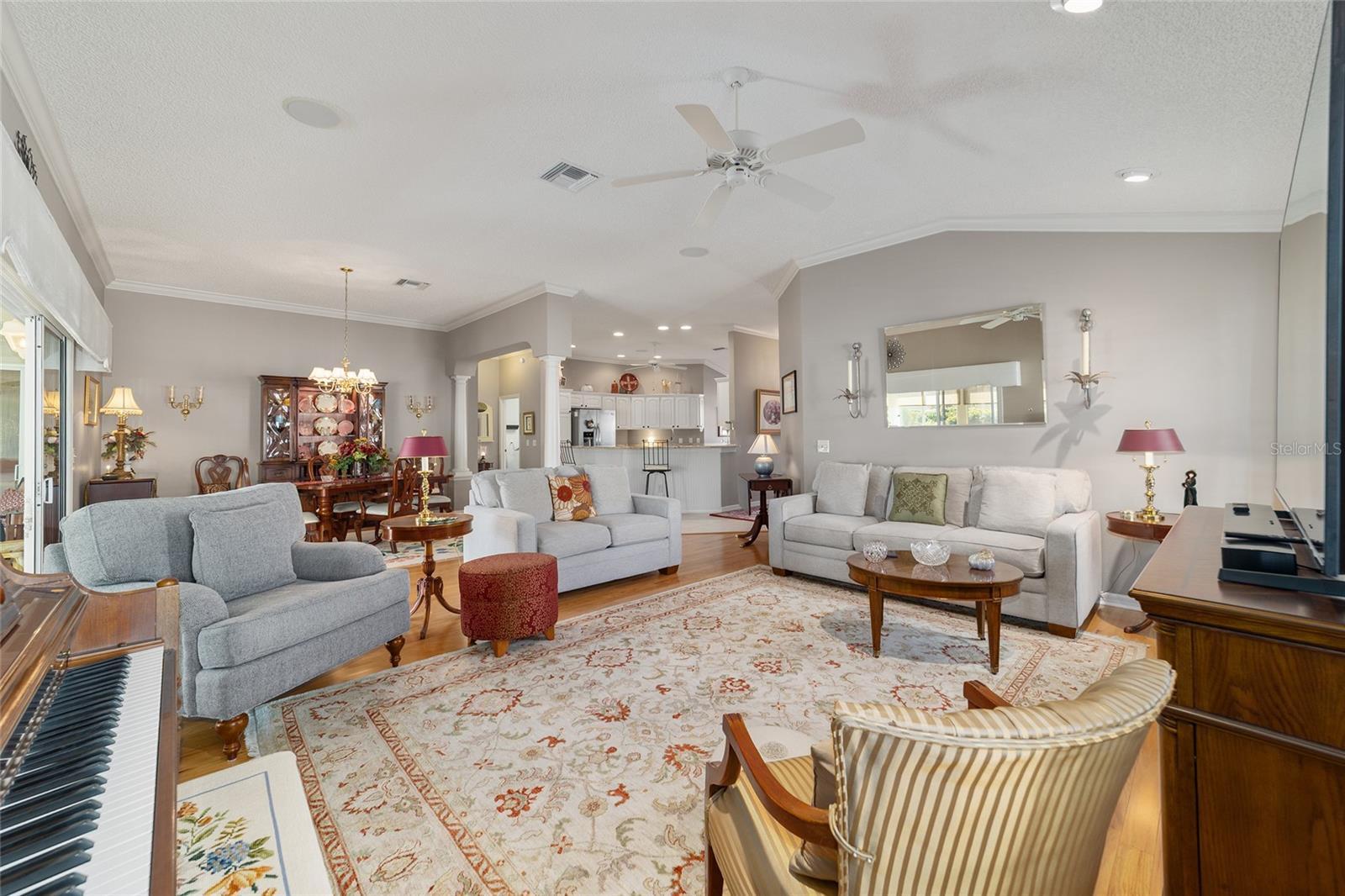 Image 77 of 82 For 2967 Saint Thomas Lane