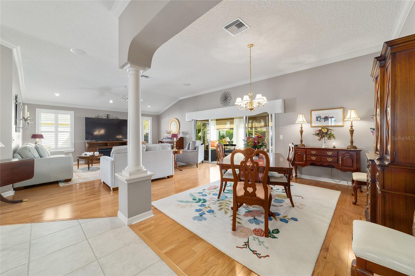 Image 78 of 82 For 2967 Saint Thomas Lane