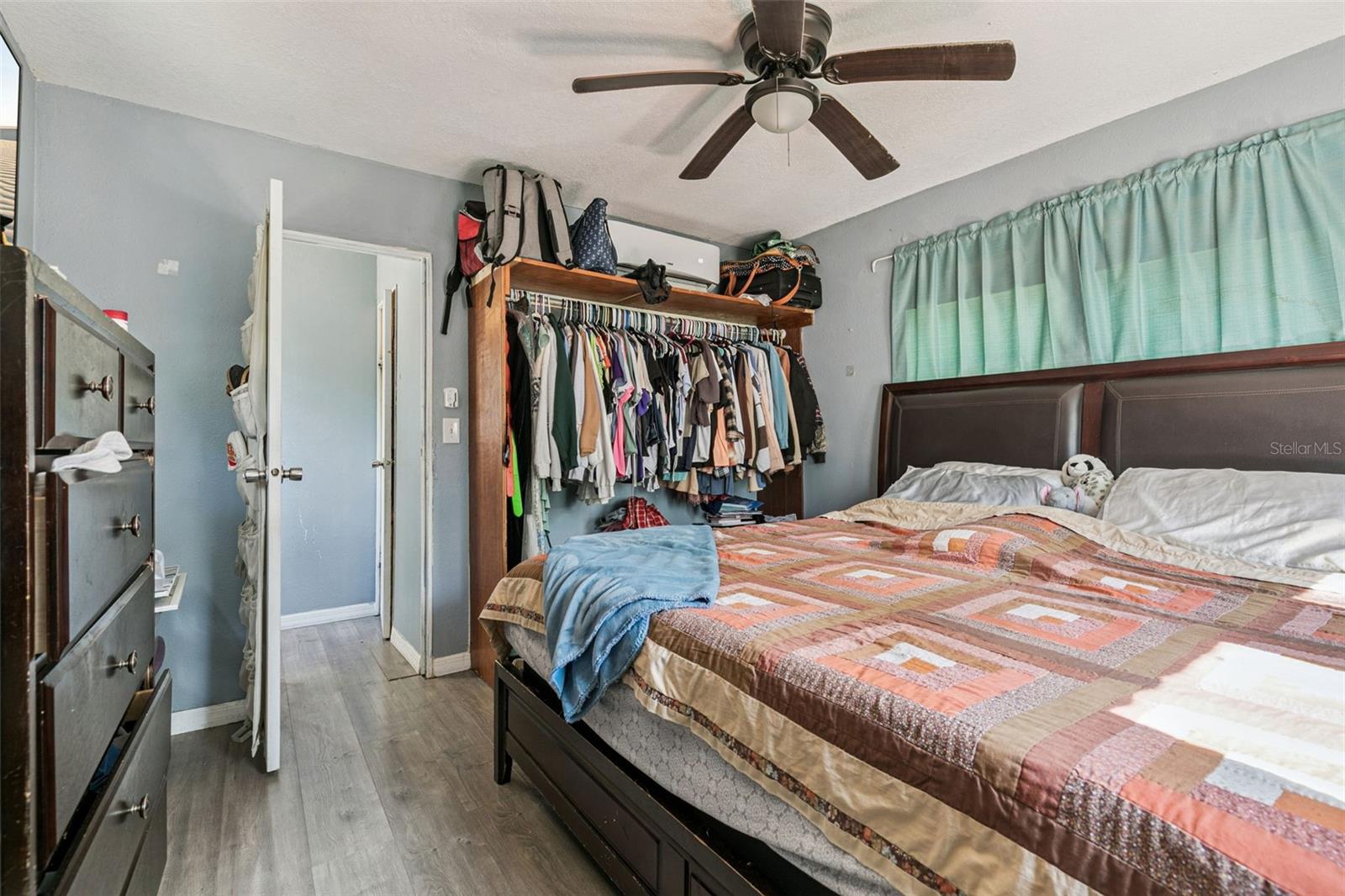 Image 12 of 31 For 15527 Trousdale Street