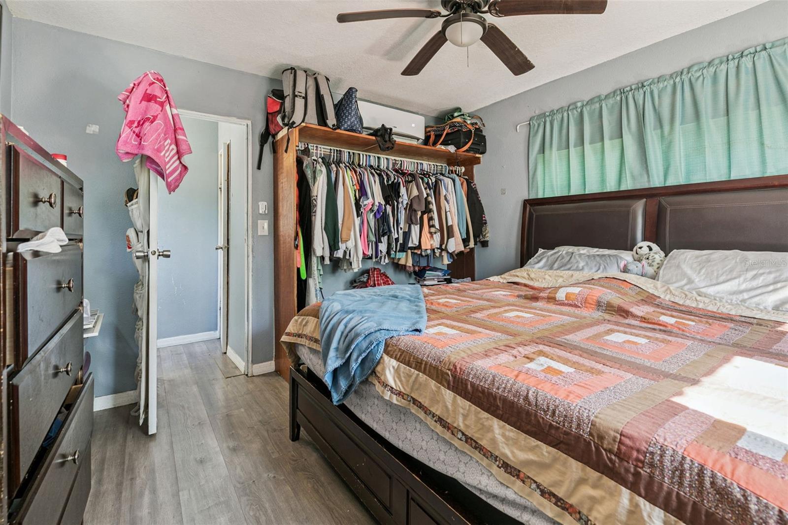 Image 13 of 31 For 15527 Trousdale Street