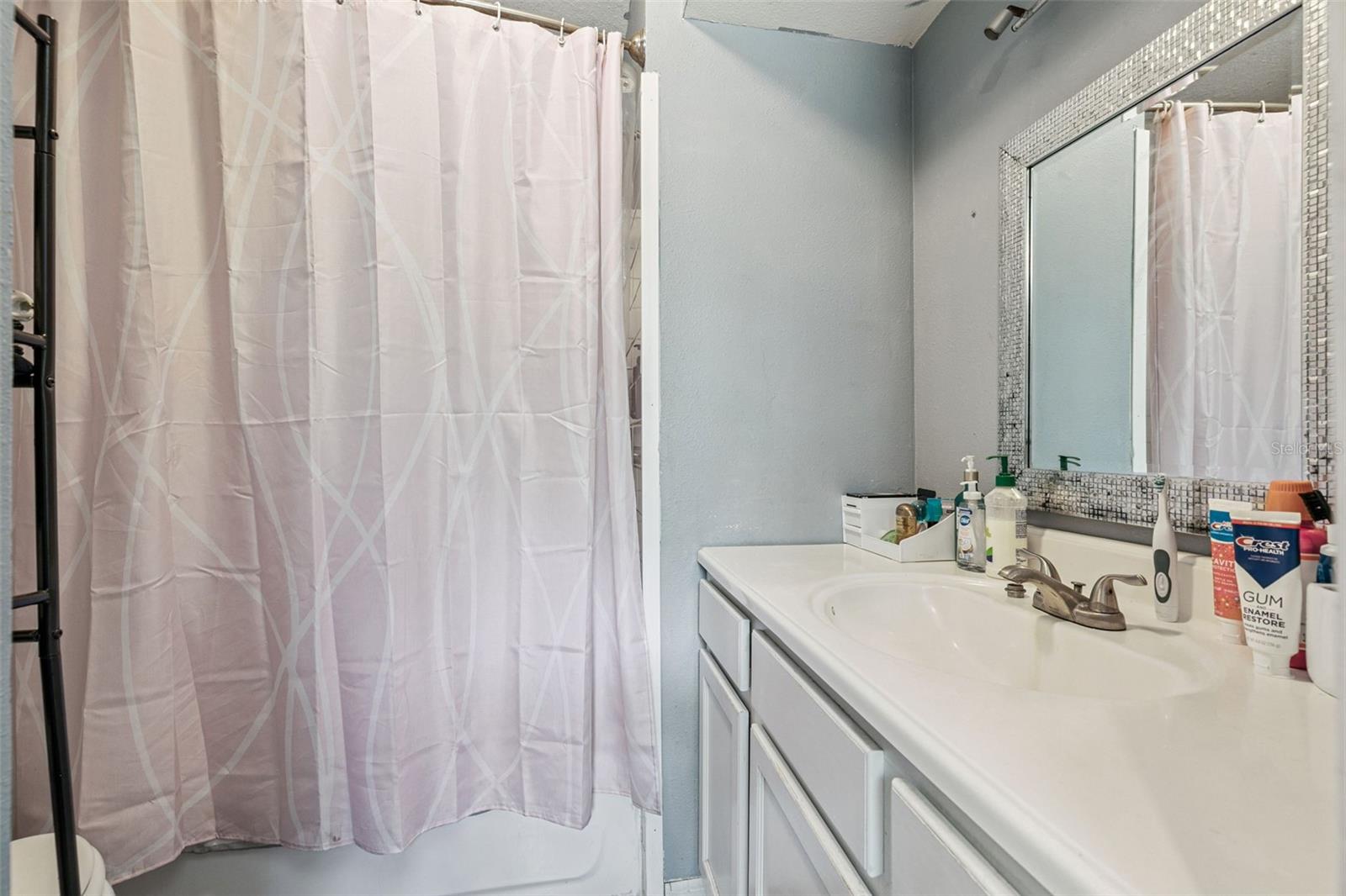 Image 15 of 31 For 15527 Trousdale Street