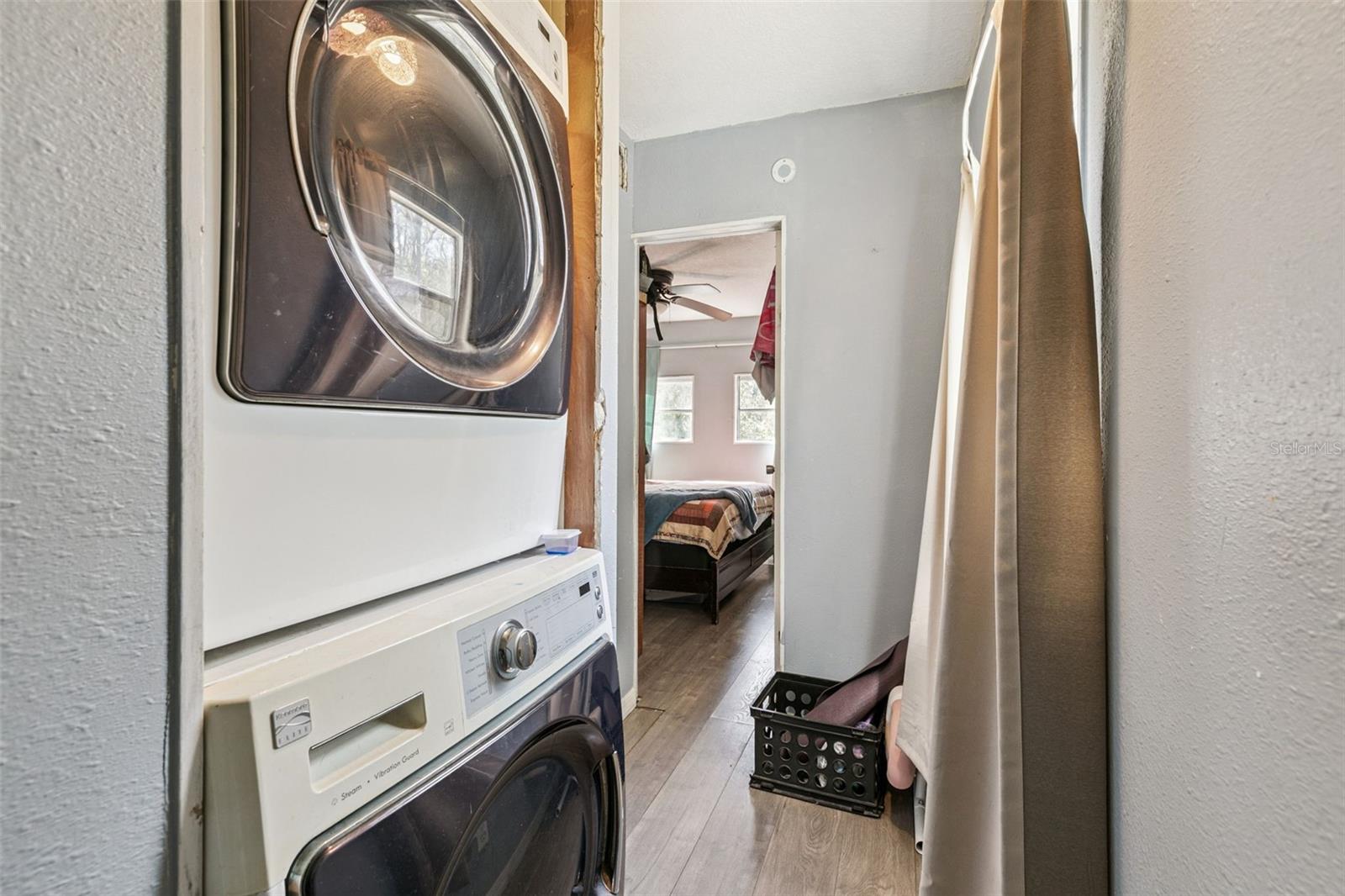 Image 16 of 31 For 15527 Trousdale Street