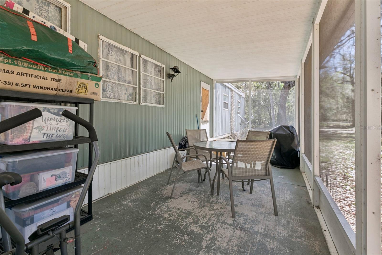 Image 17 of 31 For 15527 Trousdale Street