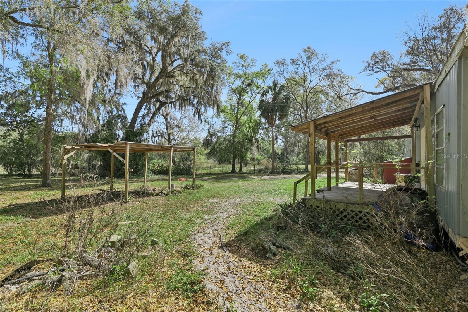 Image 20 of 31 For 15527 Trousdale Street