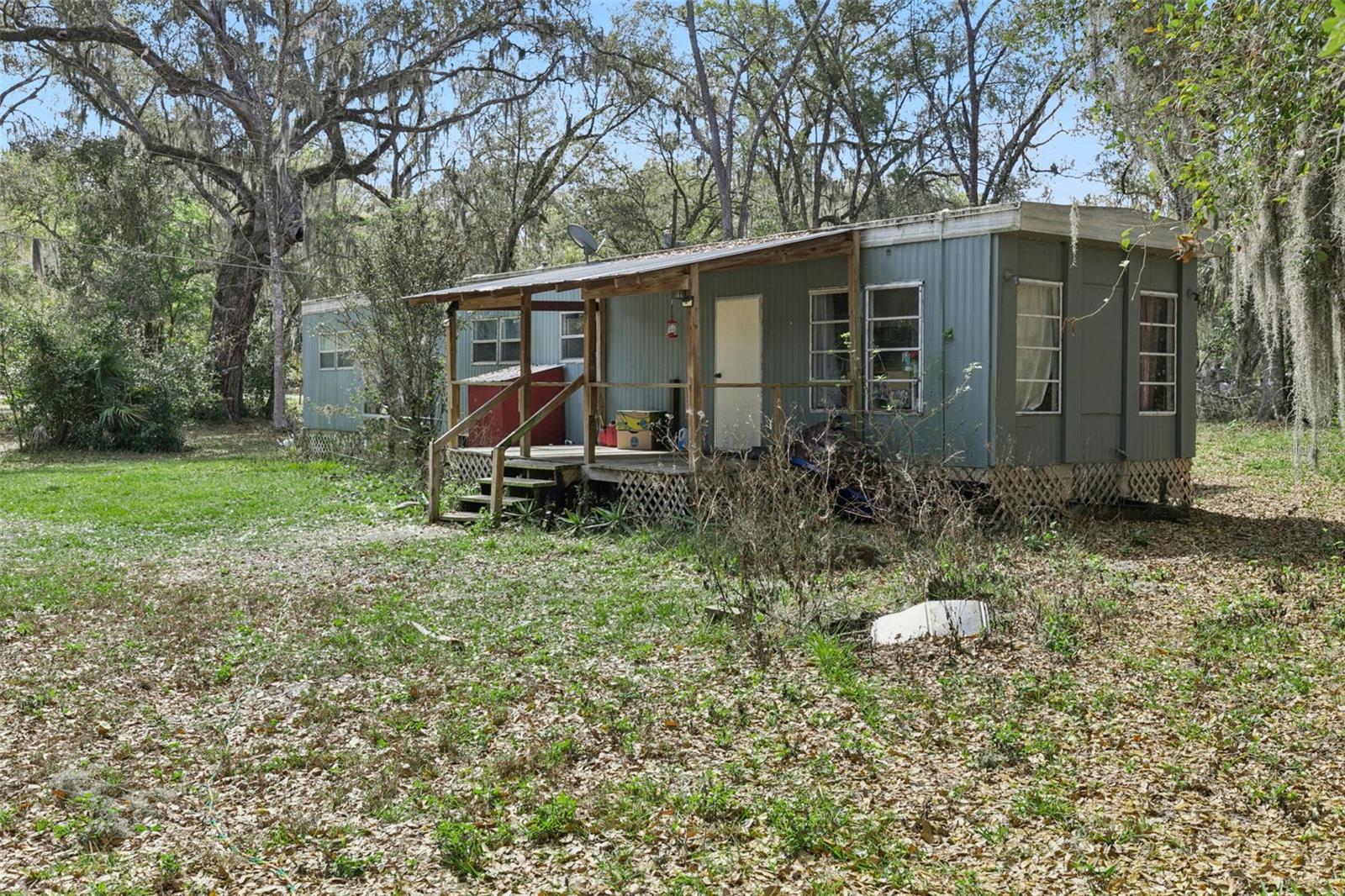 Image 3 of 31 For 15527 Trousdale Street