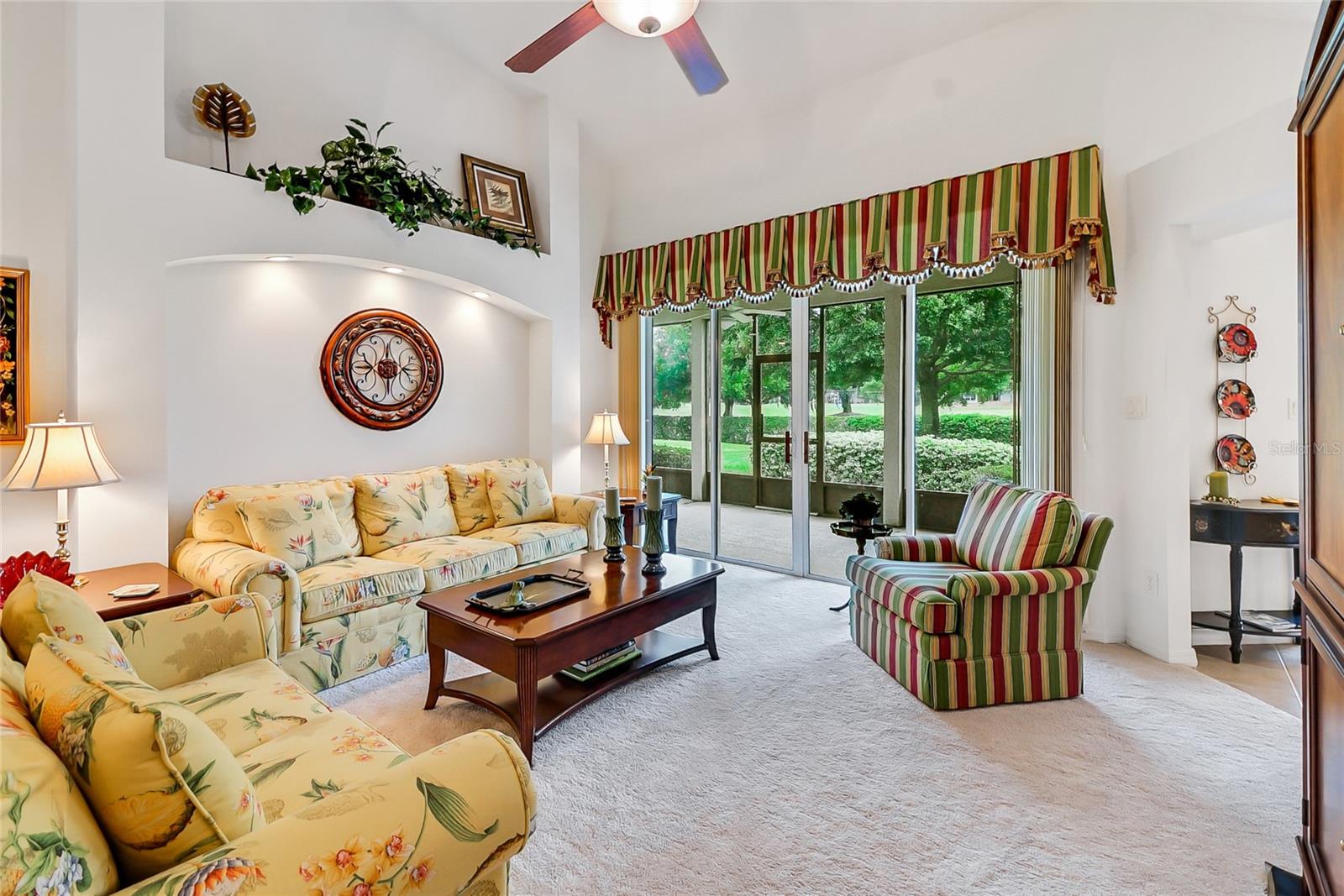 Image 13 of 57 For 24128 Robinwood Street