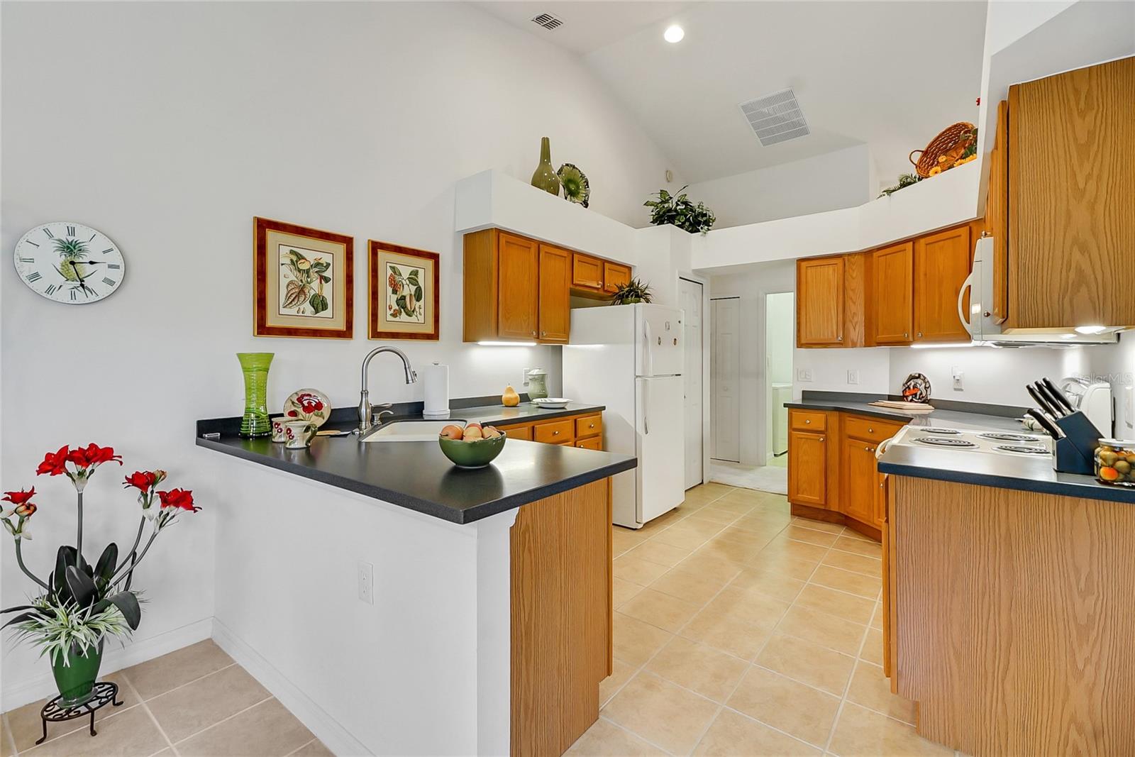 Image 20 of 57 For 24128 Robinwood Street