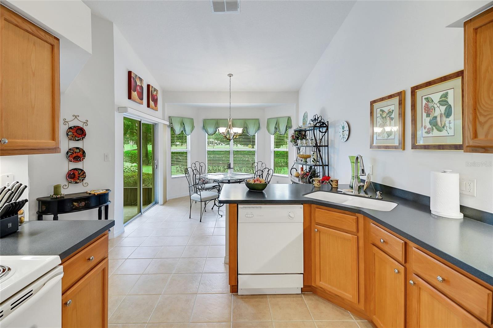 Image 24 of 57 For 24128 Robinwood Street