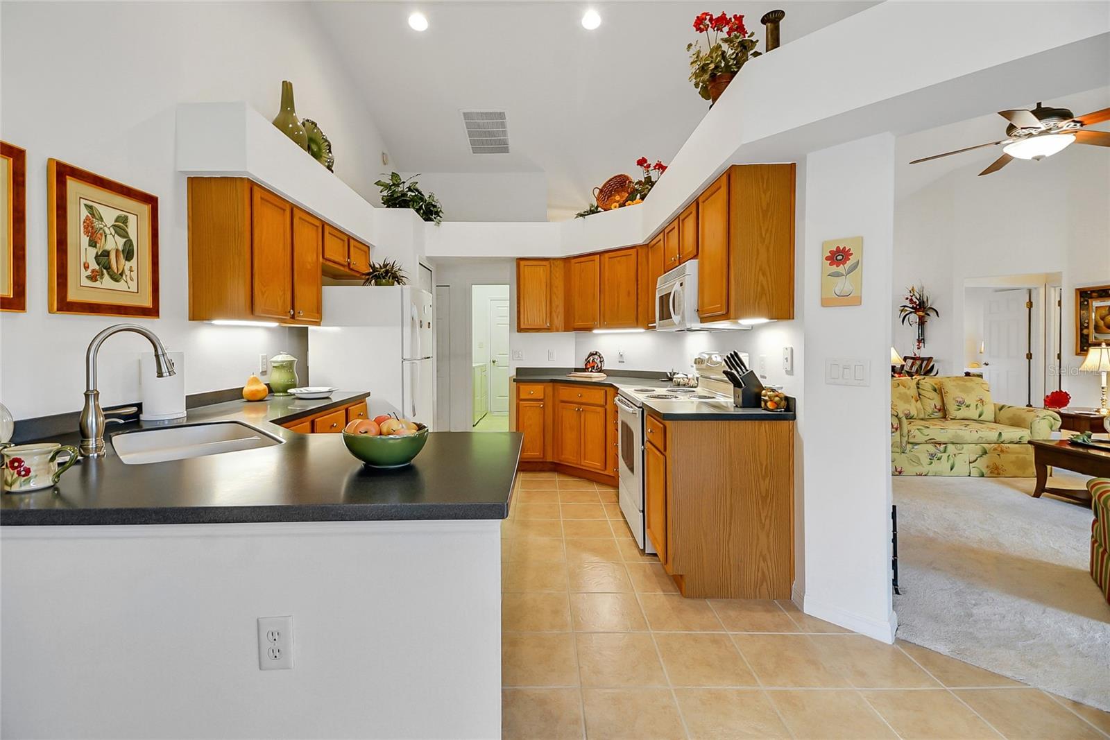 Image 25 of 57 For 24128 Robinwood Street