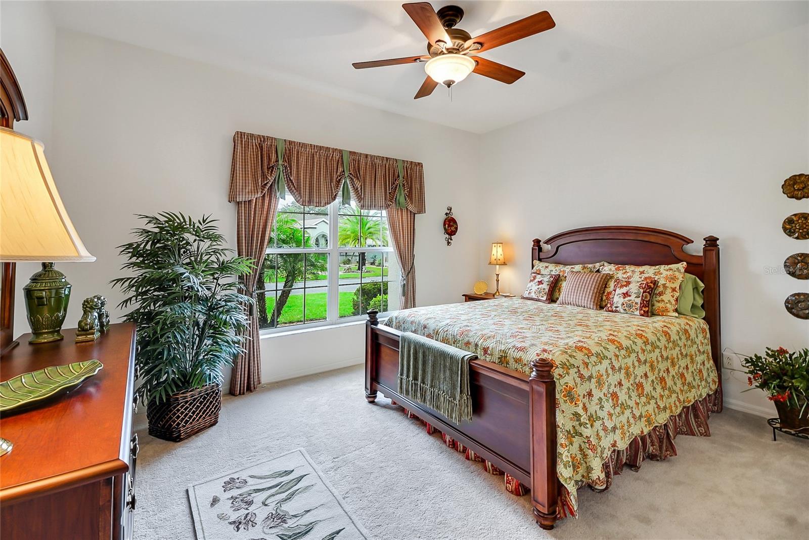 Image 30 of 57 For 24128 Robinwood Street