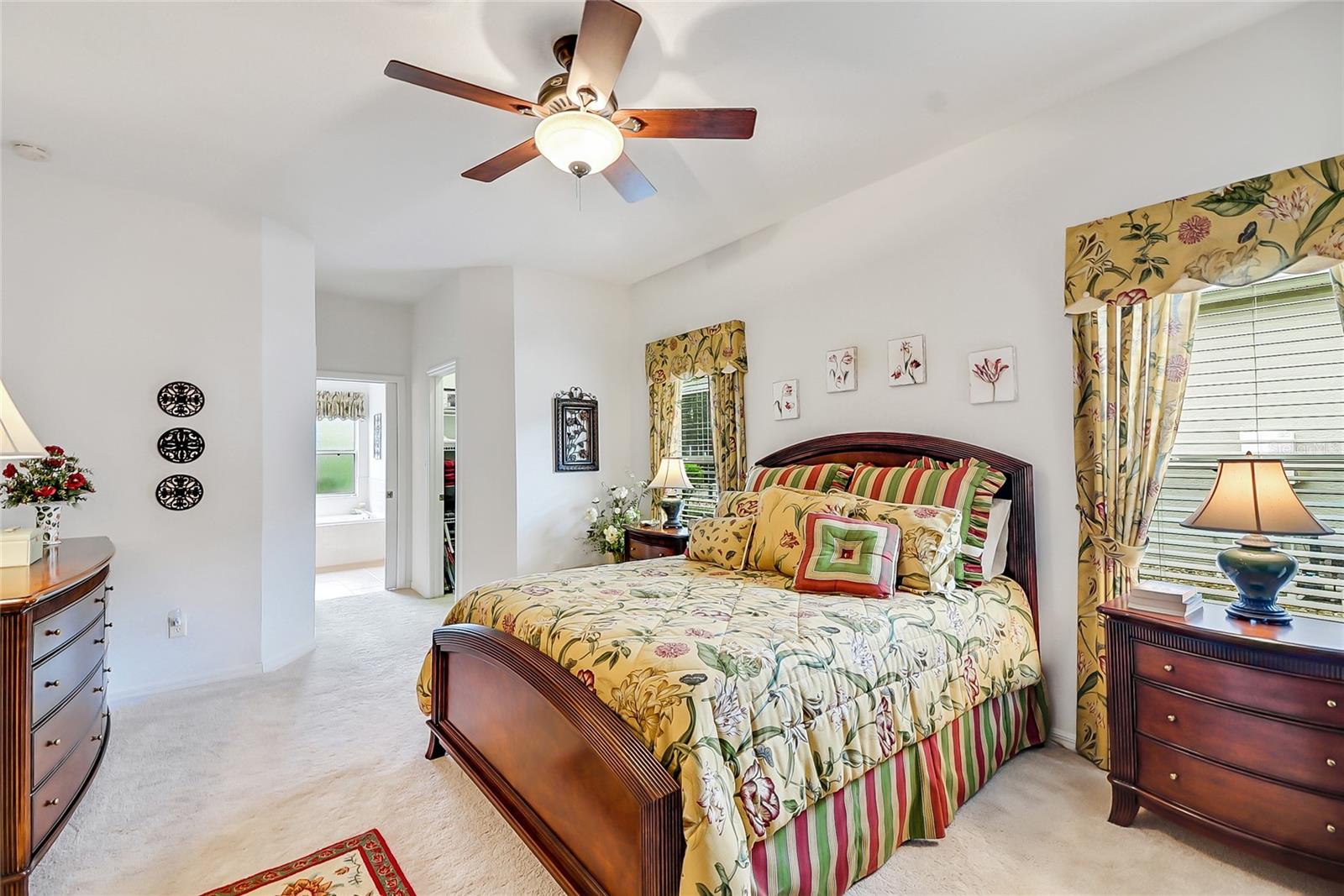 Image 39 of 57 For 24128 Robinwood Street