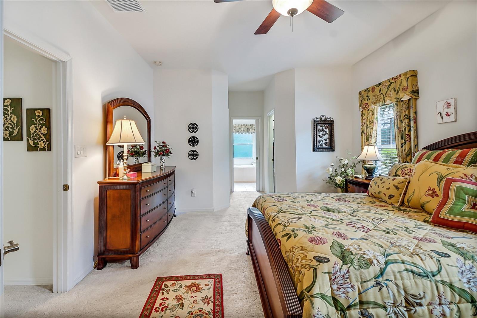 Image 40 of 57 For 24128 Robinwood Street